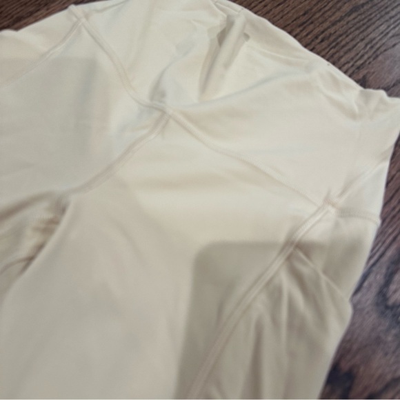 Lululemon Prosecco Align Leggings With Pockets - Picture 4 of 6